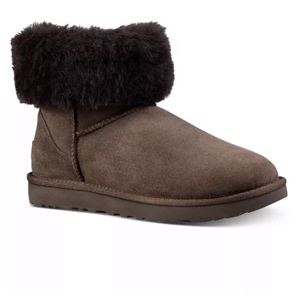 Classic UGGs in Chocolate Brown - Picture 3 of 5